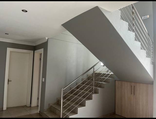 4 BEDROOM PROPERTY TO RENT IN WATERKLOOF RIDGE